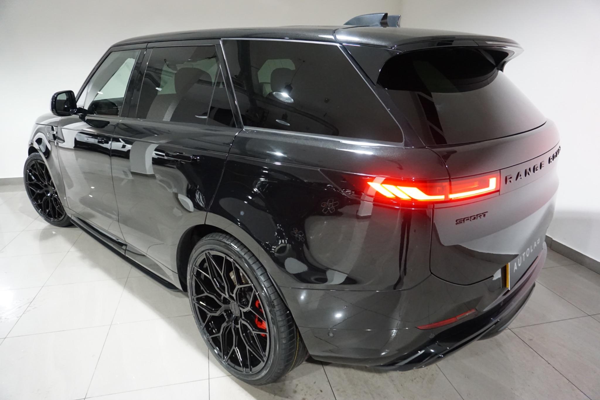 Land Rover Range Rover Sport 3.0 D300 MHEV Dynamic SE Auto 4WD Euro 6 (s/s) 5dr